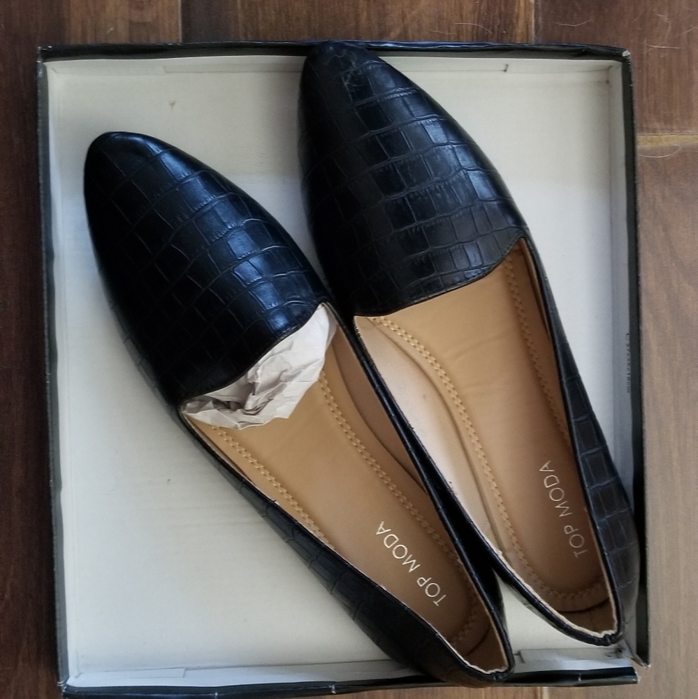 Black flats